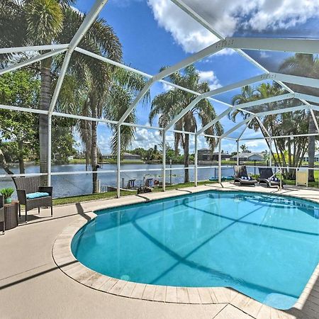 Vila Pet-Friendly Escape With Dock And Kayaks In Cape Coral Exteriér fotografie