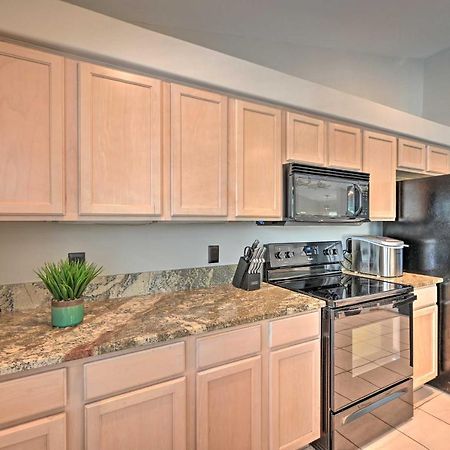 Vila Pet-Friendly Escape With Dock And Kayaks In Cape Coral Exteriér fotografie