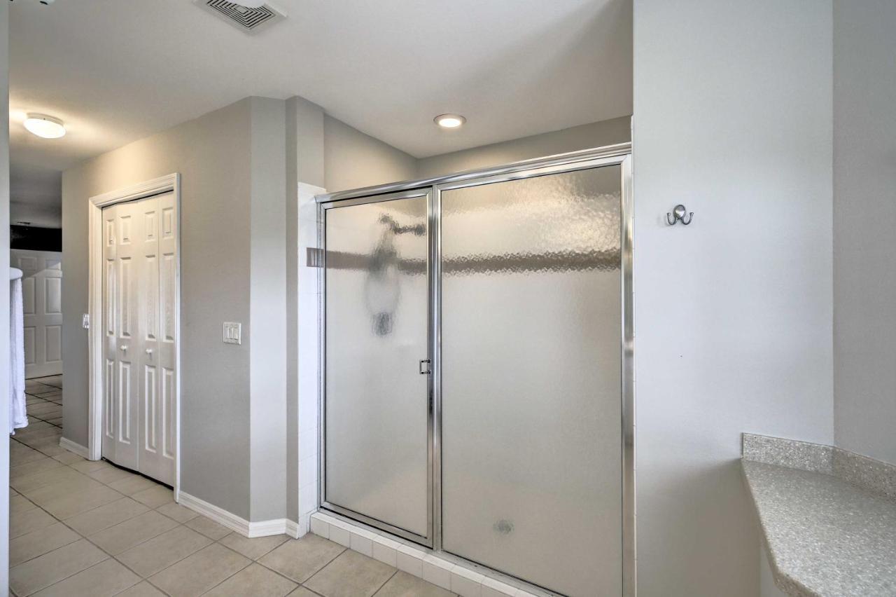 Vila Pet-Friendly Escape With Dock And Kayaks In Cape Coral Exteriér fotografie