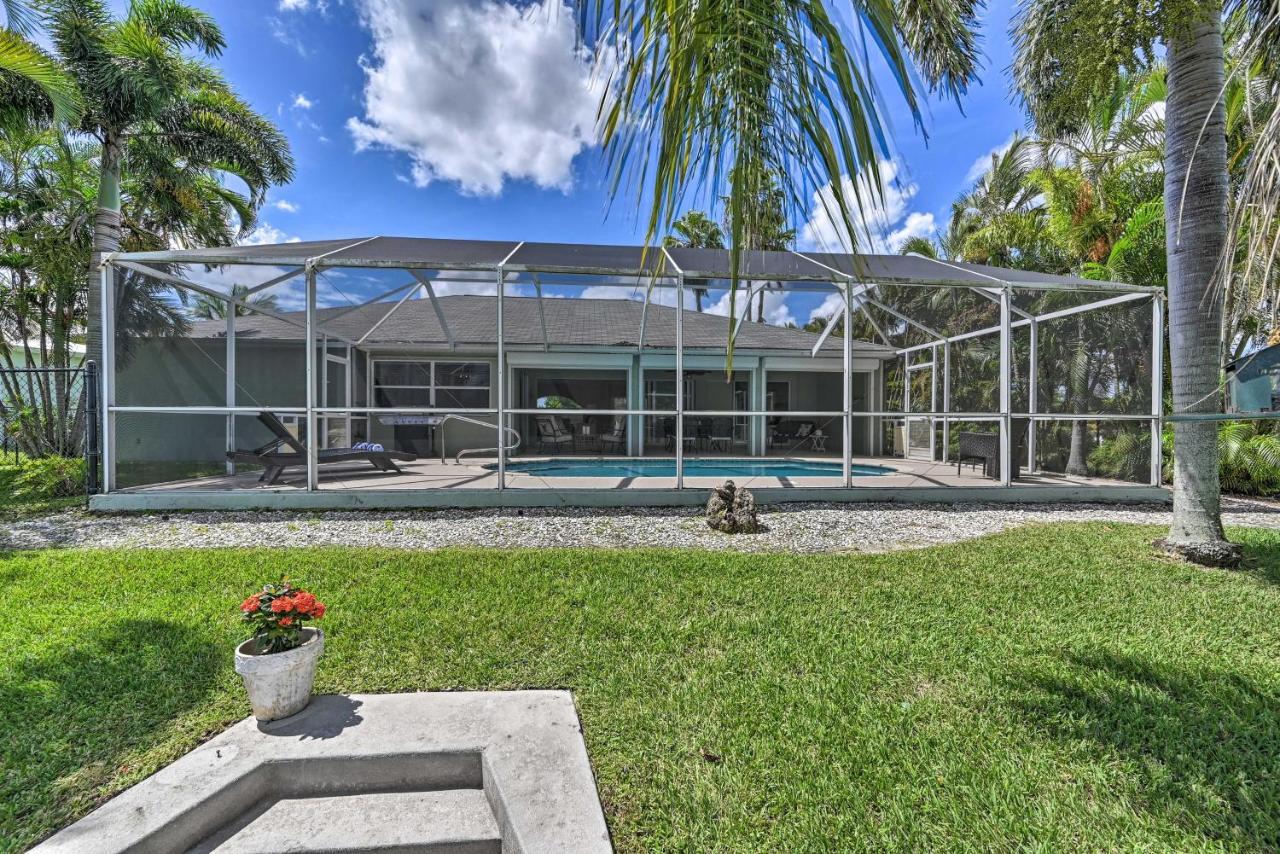Vila Pet-Friendly Escape With Dock And Kayaks In Cape Coral Exteriér fotografie
